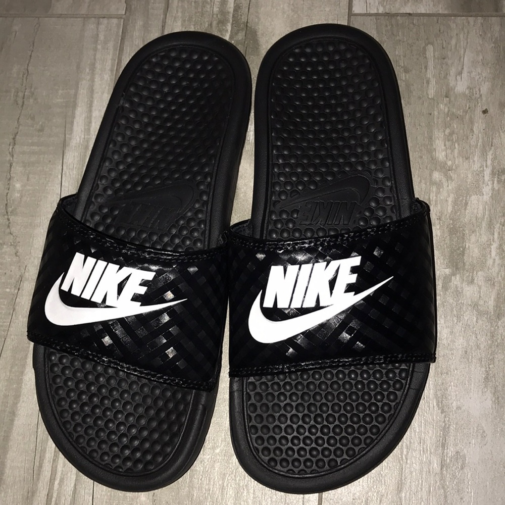 Nike slides